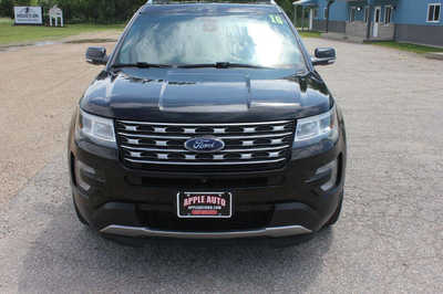 2016 Ford Explorer, $15999. Photo 3
