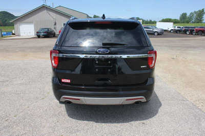 2016 Ford Explorer, $15999. Photo 7