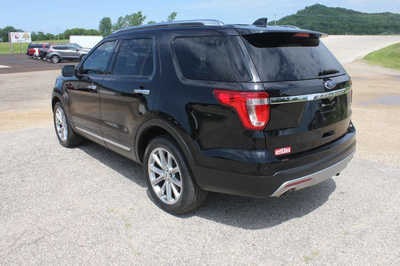 2016 Ford Explorer, $15999. Photo 8