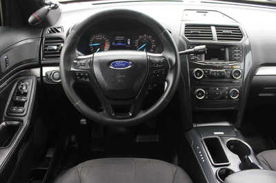 2017 Ford Explorer, $0. Photo 10
