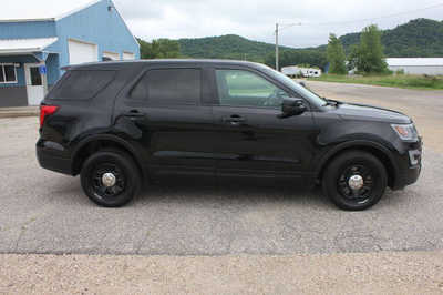 2017 Ford Explorer, $0. Photo 5