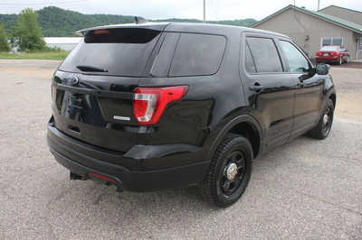 2017 Ford Explorer, $0. Photo 6