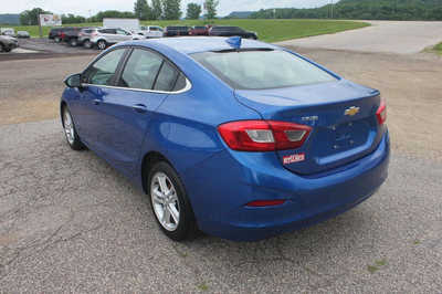 2017 Chevrolet Cruze, $7499. Photo 8