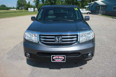 2015 Honda Pilot, $14999. Photo 3