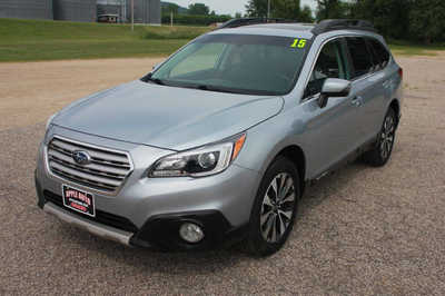 2015 Subaru Outback, $11999. Photo 2