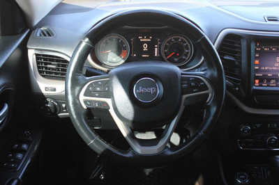 2015 Jeep Cherokee, $8499. Photo 11