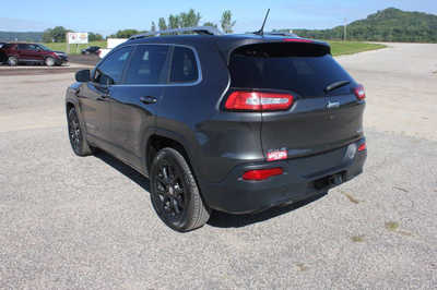 2015 Jeep Cherokee, $8499. Photo 8