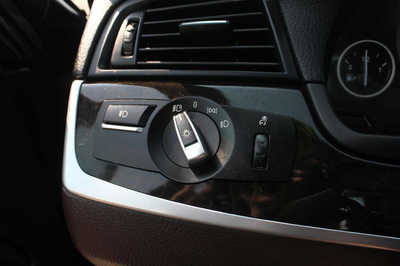 2016 BMW 5 Series, $13999. Photo 12