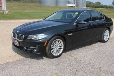 2016 BMW 5 Series, $13999. Photo 2