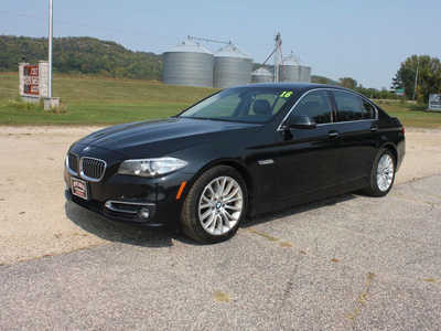 2016 BMW 5 Series, $13999. Photo 1