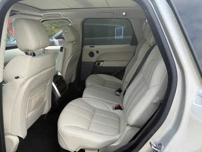 2014 Land Rover Range Rover, $13999. Photo 3