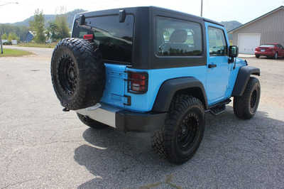 2018 Jeep Wrangler, $24999. Photo 6