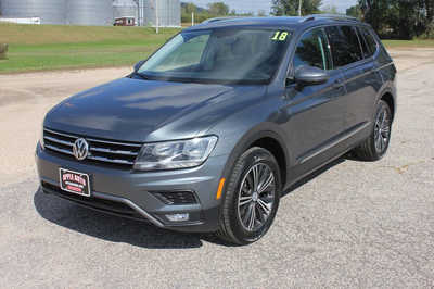 2018 Volkswagen Tiguan, $10999. Photo 2