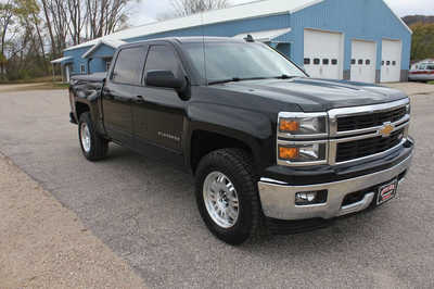 2015 Chevrolet 1500 Crew Cab, $16999. Photo 4