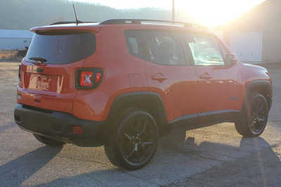 2018 Jeep Renegade, $14999. Photo 6