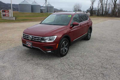 2019 Volkswagen Tiguan, $15499. Photo 1