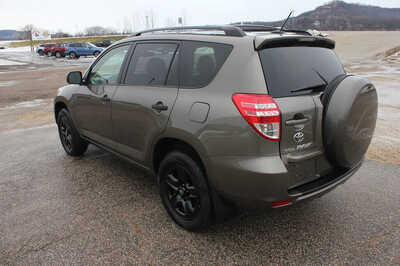 2009 Toyota RAV4, $8999. Photo 8