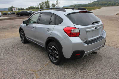 2015 Subaru XV Crosstrek, $12999. Photo 8