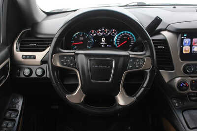 2017 GMC Yukon, $21999. Photo 11