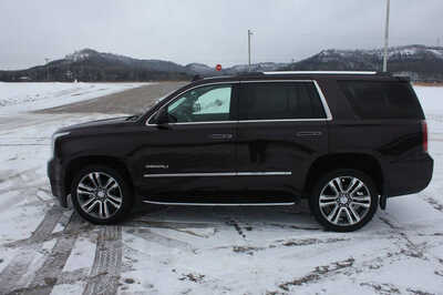 2017 GMC Yukon, $21999. Photo 9