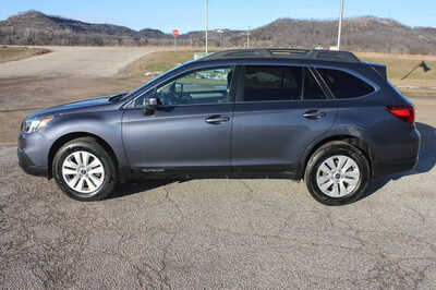 2017 Subaru Outback, $12999. Photo 9