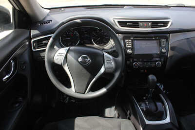 2015 Nissan Rogue, $9999. Photo 10