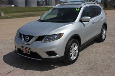 2015 Nissan Rogue, $9999. Photo 2