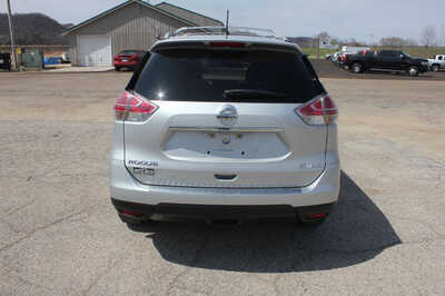 2015 Nissan Rogue, $9999. Photo 7