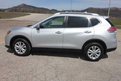 2015 Nissan Rogue, $9999. Photo 9