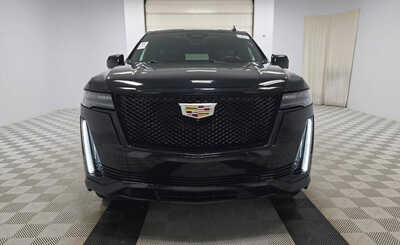 2021 Cadillac Escalade, $44899. Photo 2