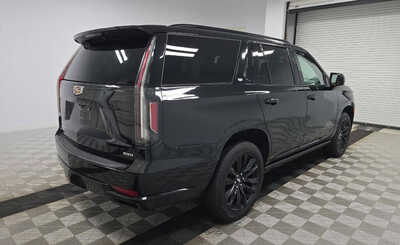 2021 Cadillac Escalade, $44899. Photo 4