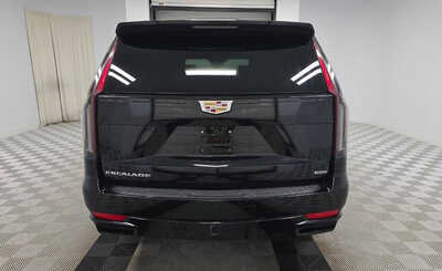 2021 Cadillac Escalade, $44899. Photo 5