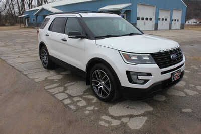 2016 Ford Explorer, $12699. Photo 3