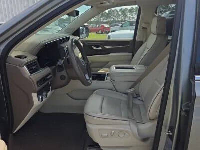2023 GMC Yukon, $59999. Photo 9