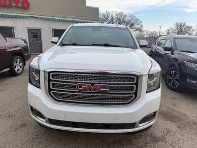 2018 GMC Yukon, $19999. Photo 2
