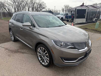 2017 Lincoln MKX, $11999. Photo 3