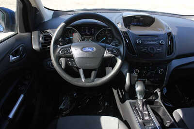 2018 Ford Escape, $7999. Photo 10