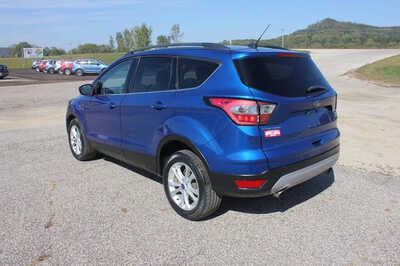 2018 Ford Escape, $7999. Photo 8