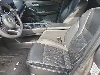 2021 Nissan Rogue, $19999. Photo 5