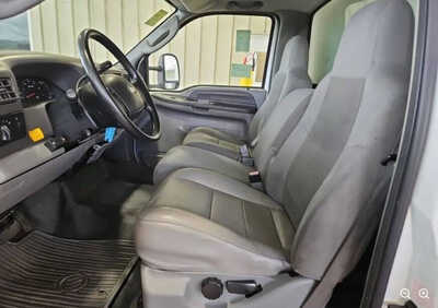 2004 Ford F450-8000, $11999. Photo 7