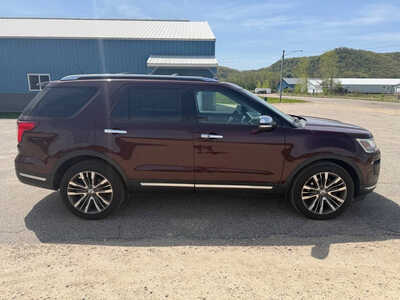 2018 Ford Explorer, $18999. Photo 5