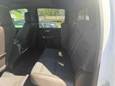 2023 GMC 3500 Crew Cab, $59999. Photo 9