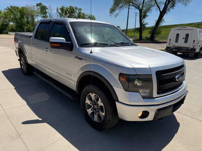 2014 Ford F150 Crew Cab, $9999. Photo 3