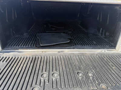 2014 Ford F150 Crew Cab, $9999. Photo 9