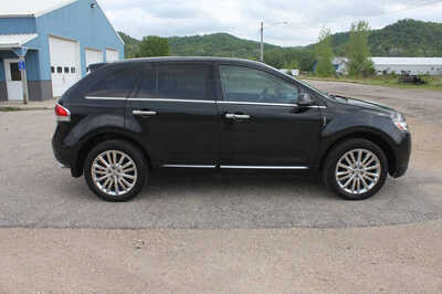 2013 Lincoln MKX, $6499. Photo 4