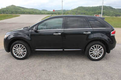 2013 Lincoln MKX, $6499. Photo 8
