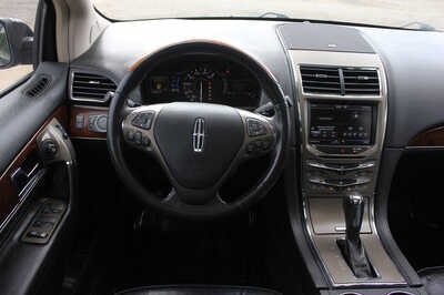 2013 Lincoln MKX, $6499. Photo 9