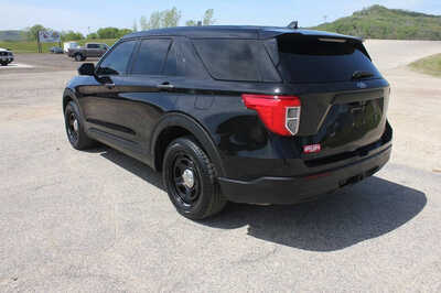 2022 Ford Explorer, $17499. Photo 7
