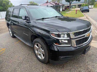 2015 Chevrolet Suburban, $13499. Photo 3