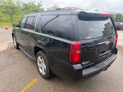 2015 Chevrolet Suburban, $13499. Photo 6